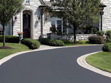 residential driveway asphalt thickness